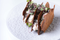 Linsen Millefeuille mit cremigen Gemüsesalat